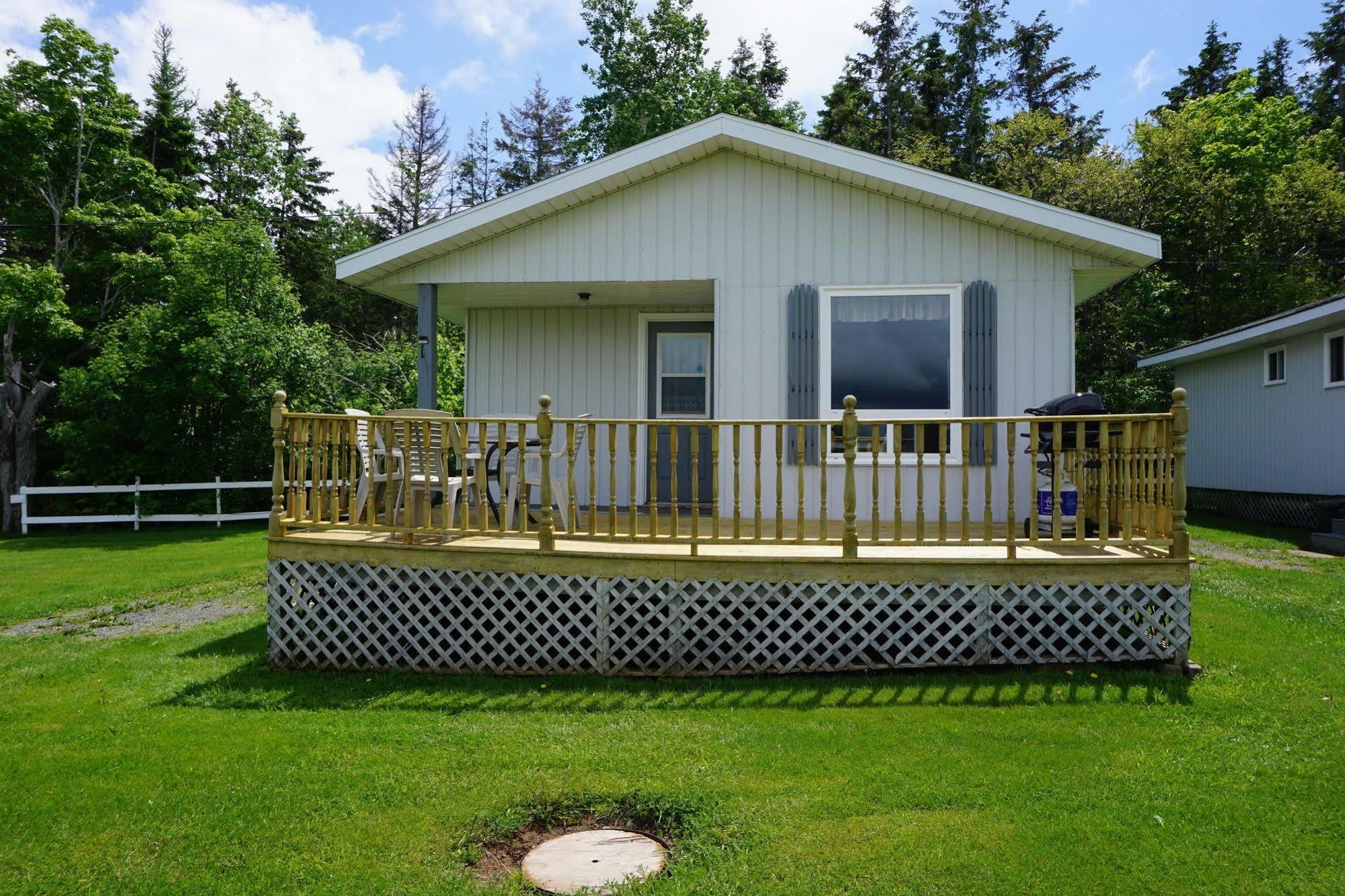 Meadowview Cottages North Milton Exterior photo